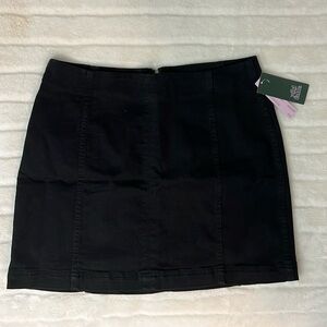 🖤 SOLD 🖤 Wild fable black skirt